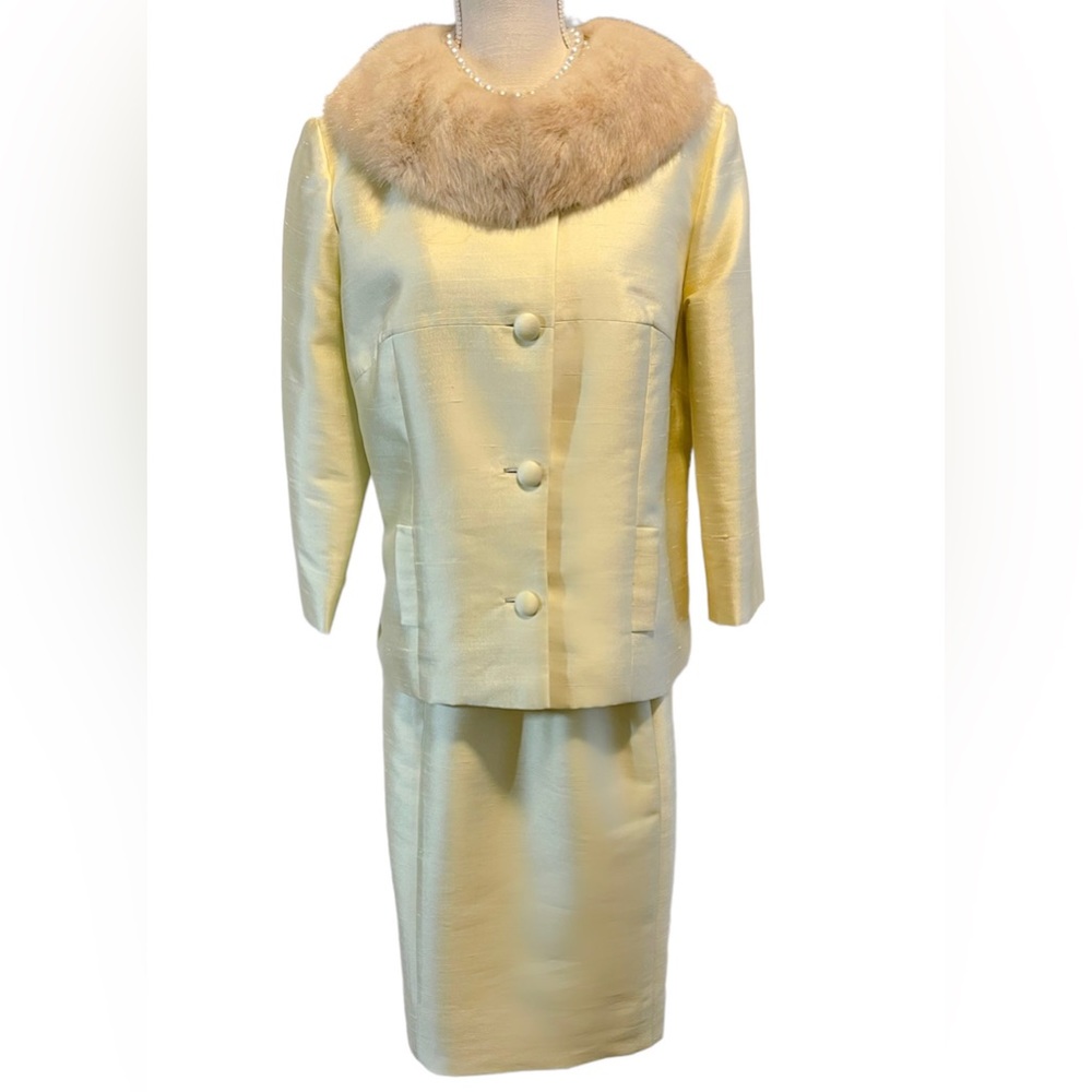 Vintage Antique Blonde Mink Collar 100% Raw Silk Yellow Jacket & Skirt 1950s